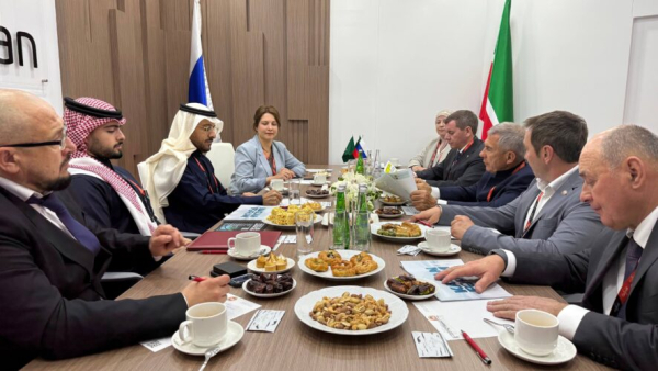 Минниханов провёл встречу с инвестором из Саудовской Аравии и пригласил его на KazanForum 26/01/2026 &ndash; Новости