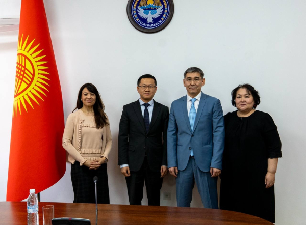 В Кыргызстане при поддержке АБР обновляют лабораторную сеть