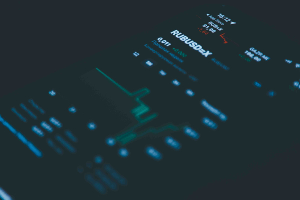 Путин поручил парламентариям подготовить идеи по стимулированию экономики