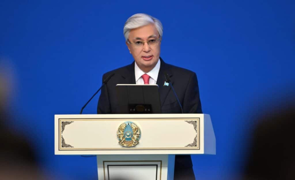 Высказывание Токаева о казахстанских женщинах пояснили в Акорде