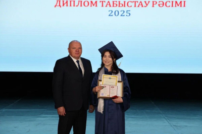 Выпускница из Атырау получила диплом Академии правосудия