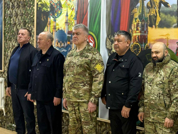 &laquo;Поздравили с наступающим Днем Победы&raquo;: Наиль Магдеев встретился с бойцами СВО