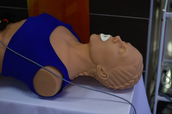 В Казани медколледж купил оборудование на 16 млн, но получил только одни VR-очки