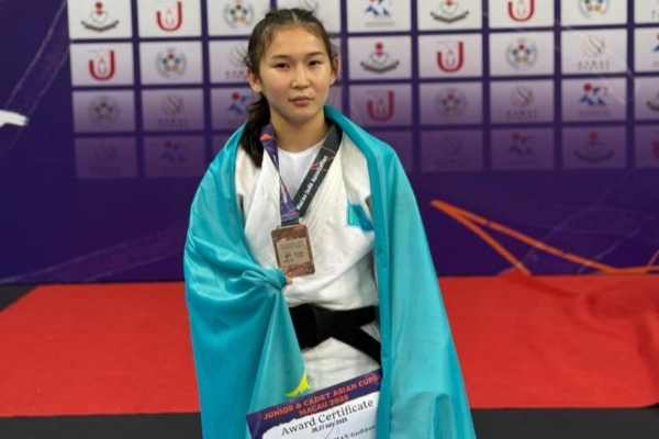 Дзюдоистка из Жылыоя завоевала почётное место на Кубке Азии