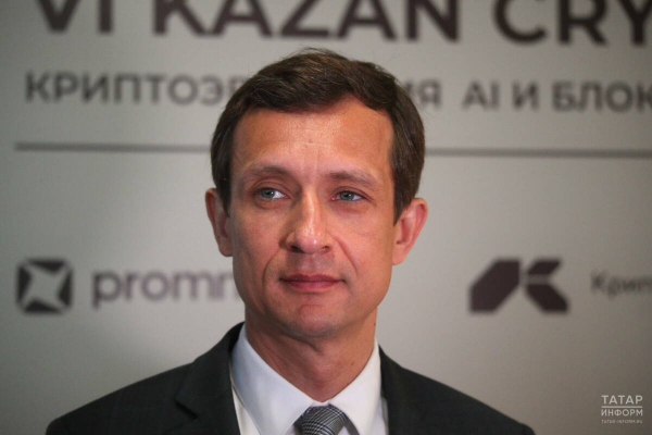 Хайруллин анонсировал запуск цифрового онлайн-колледжа в Казани в 2026 году