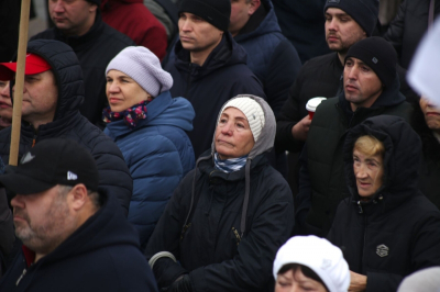 С февраля увеличат выплаты инвалидам и ветеранам: новые суммы