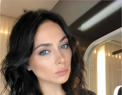 Назвавший Настасью Самбурскую эскортницей блогер выплатит ей 350 тысяч рублей