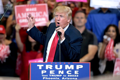 Трамп анонсировал большую волну ударов по Ирану