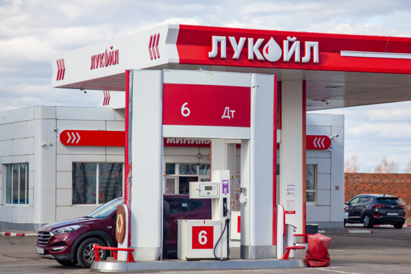 Bloomberg: &laquo;Лукойл&raquo; свернул планы выйти на&nbsp;аграрный рынок в&nbsp;ОАЭ из-за санкций